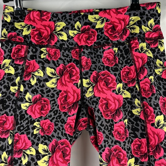 Betsey Johnson Active Capri Legging Sz:S - Picture 7 of 9